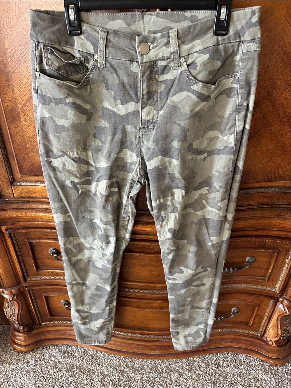 Seven7 Women's Camo Skinny Jeans in Olive and Khaki